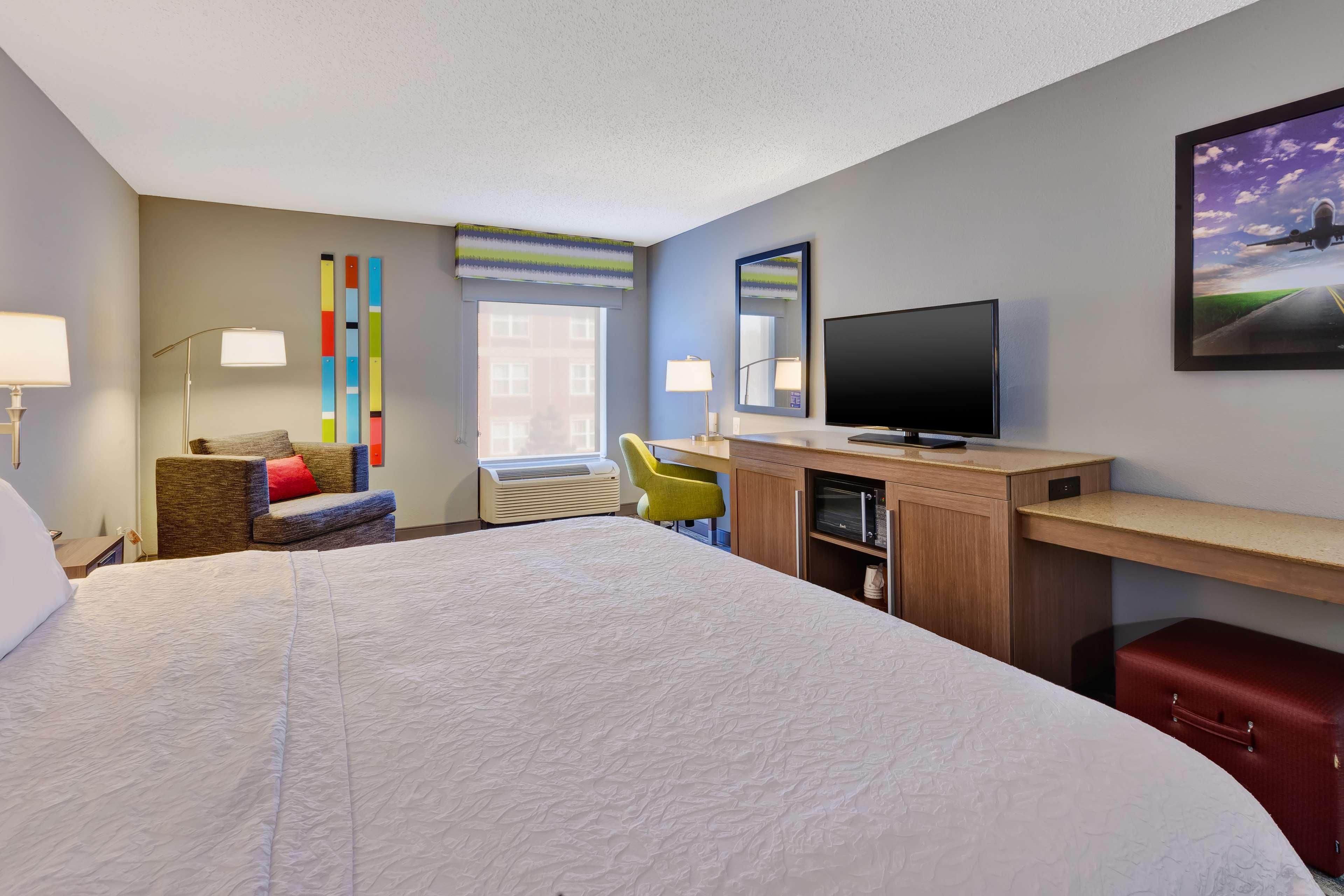 Hampton Inn Cincinnati Airport-North Хеброн Экстерьер фото