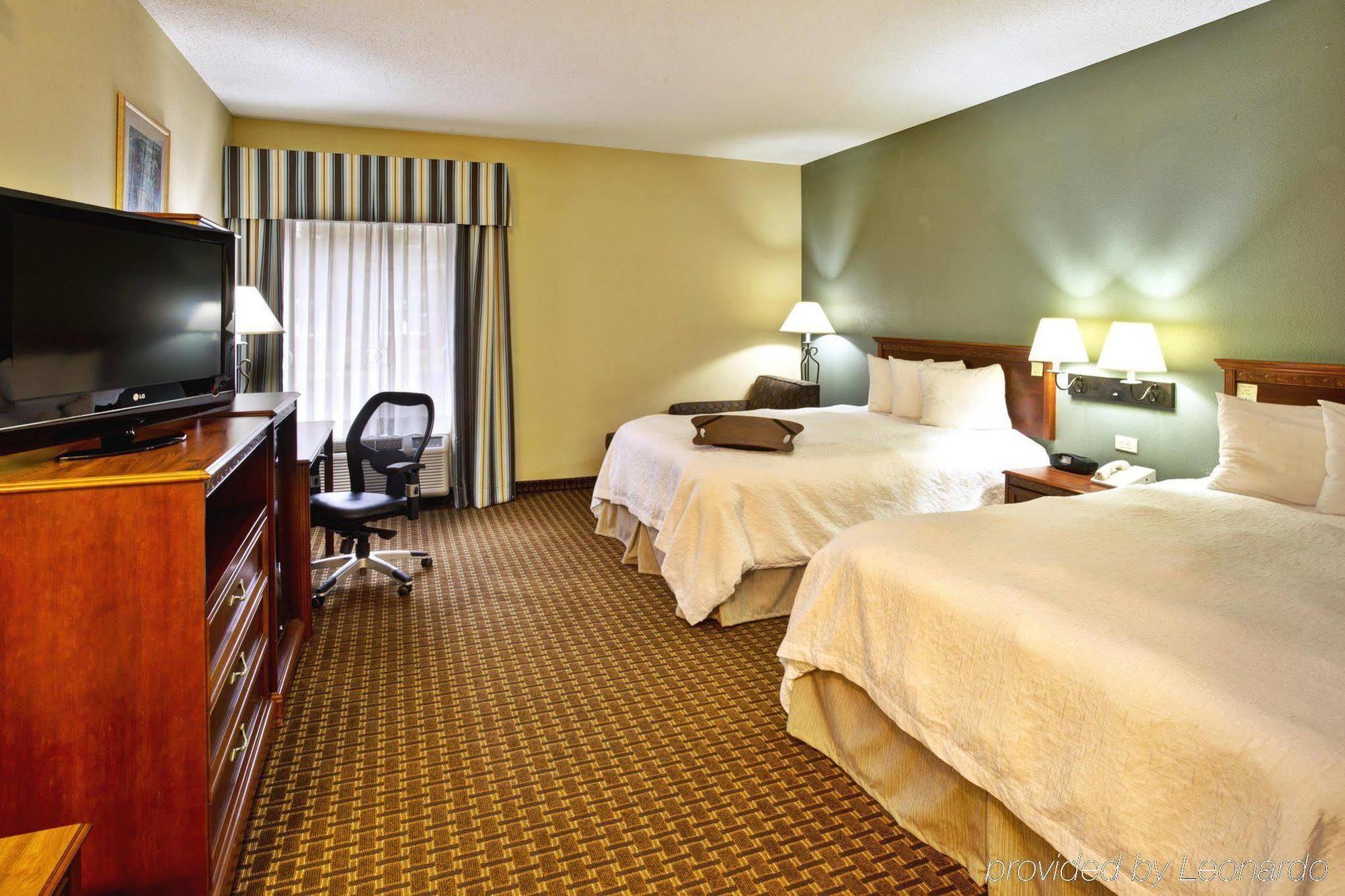 Hampton Inn Cincinnati Airport-North Хеброн Экстерьер фото
