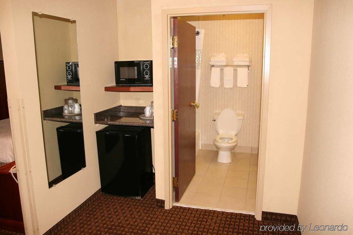 Hampton Inn Cincinnati Airport-North Хеброн Номер фото